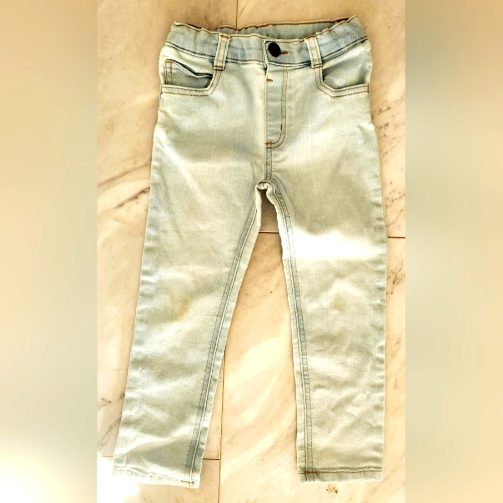 Jeans Light wash size 5 girls